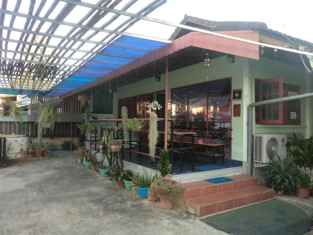 Sakura House Hostel Τσιάνγκ Μάι Εξωτερικό φωτογραφία