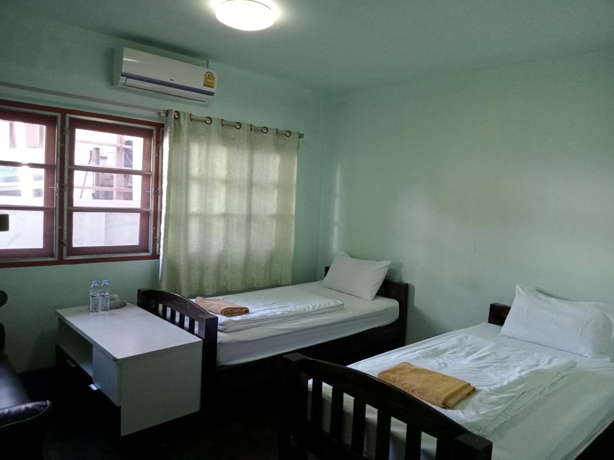 Sakura House Hostel Τσιάνγκ Μάι Εξωτερικό φωτογραφία