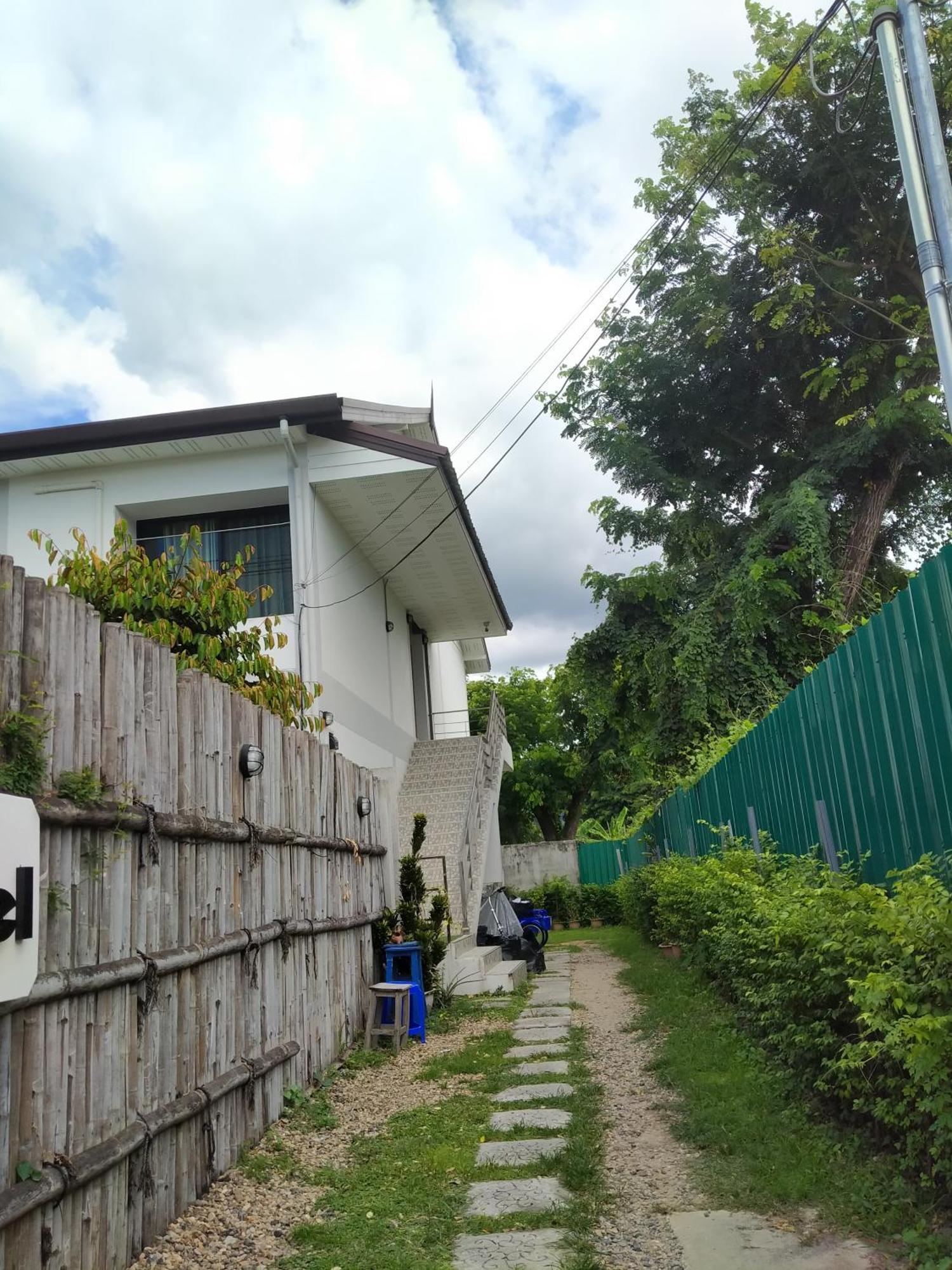 Sakura House Hostel Τσιάνγκ Μάι Εξωτερικό φωτογραφία