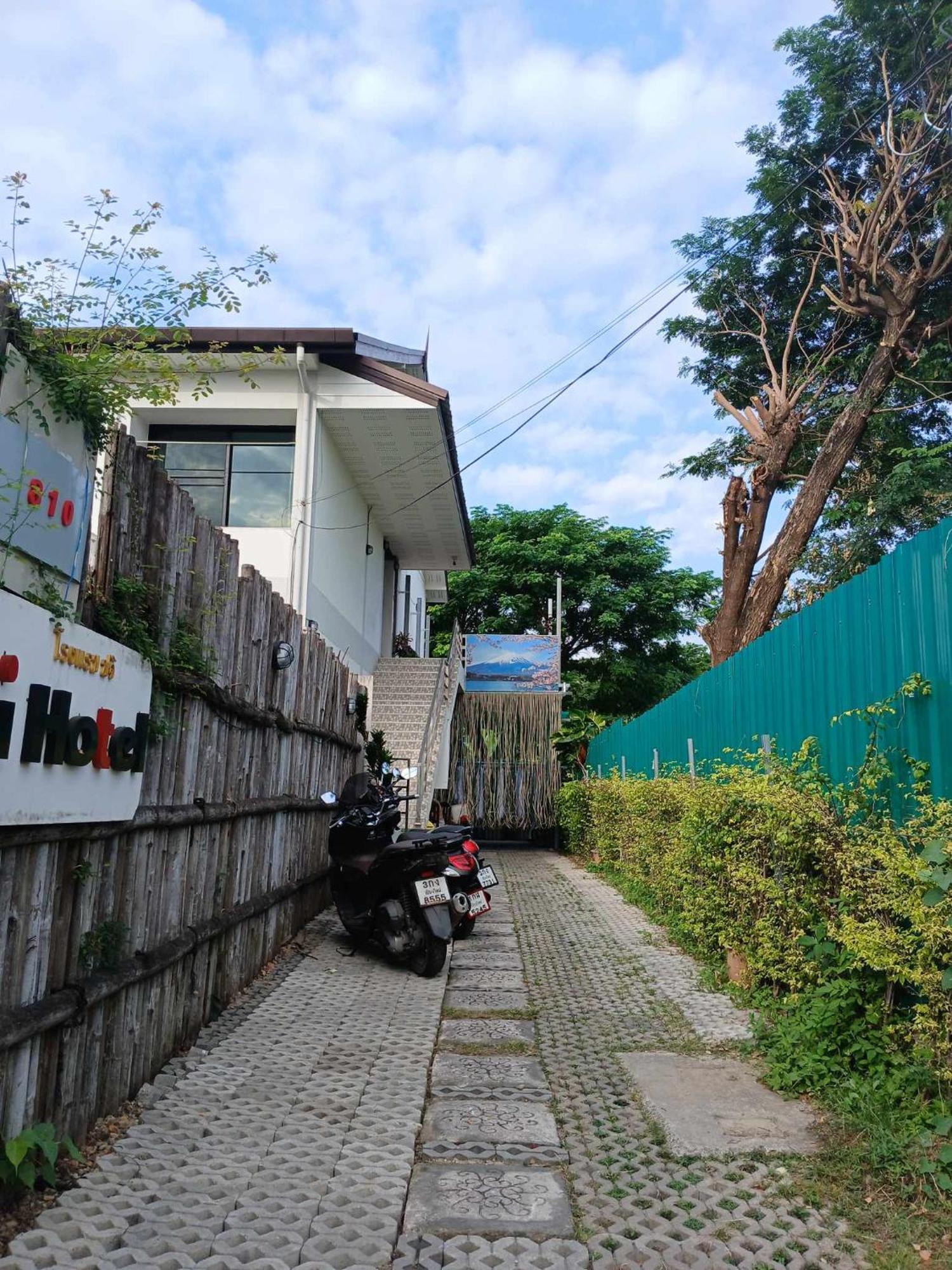 Sakura House Hostel Τσιάνγκ Μάι Εξωτερικό φωτογραφία