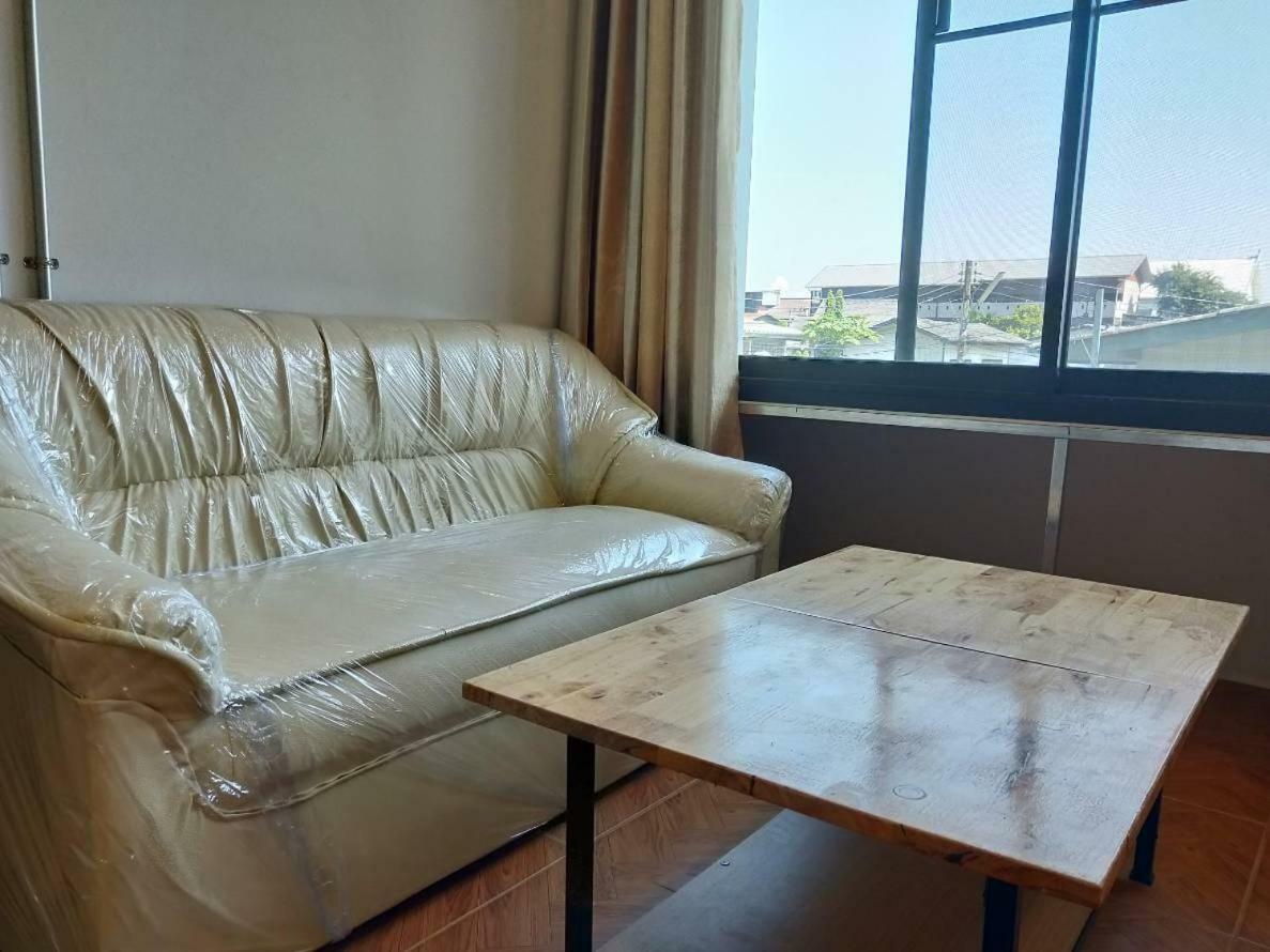 Sakura House Hostel Τσιάνγκ Μάι Εξωτερικό φωτογραφία